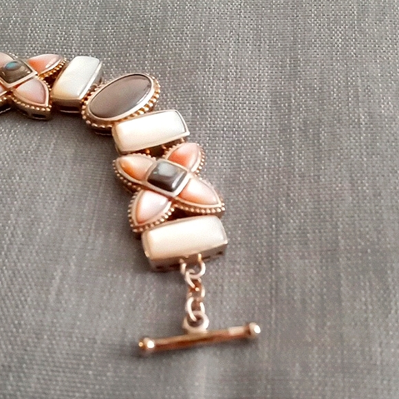 WHITE, PINK, BLACK MOTHER OF PEARL WITH ABALONE ACCENT BRACELET - Picture 5 of 8